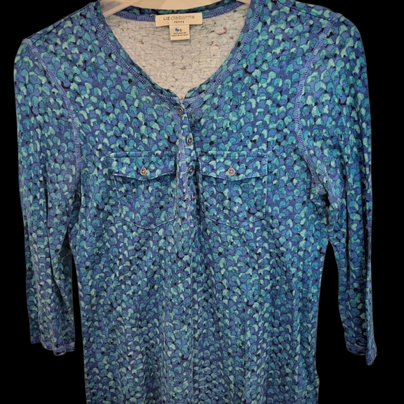 Liz Clayborne Petite Small Rayon Blue Print Top Pockets Button Neck Silky Feel - Picture 4 of 8